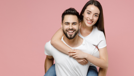 ISTRAŽIVANJE JE POKAZALO Evo šta je najbolje za dugu i kvalitetnu vezu