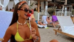 ODUZIMA DAH Anđela Đuričić na letovanju pršti od seksipila, ovakvu je još nismo videli (FOTO)