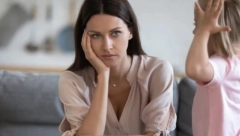 "AKO NE BUDEŠ UČIO, KOPAĆEŠ KANALE" Koliko se promenilo roditeljstvo u poslednjih 40 godina - Deca između dilema, brige i raspuštenosti