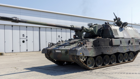 SLOVAČKA POSLALA POMOĆ Osam samohodnih haubica Zuzana 2 stigle u Ukrajinu