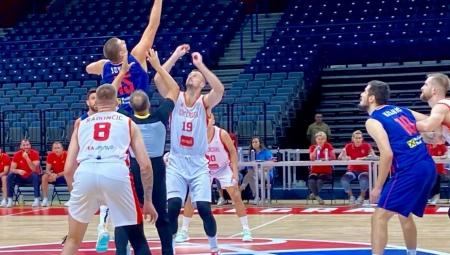 SRBIJA BOLJA OD CRNE GORE Jokić predvodio Pešićeve "orlove"