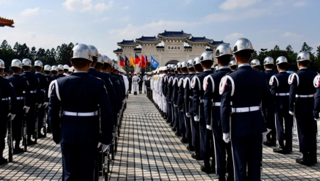 RAT NA TAJVANU SVE IZVESNIJI?! Delegacija stigla u Tajpej, čeka se odgovor Kine!