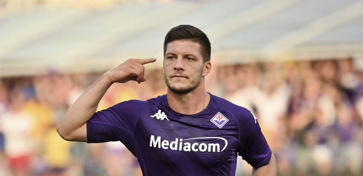 PIKSI I ORLOVI SE HVATAJU ZA GLAVU Jović već posle pet minuta igre zamenjen, evo šta je pravi razlog