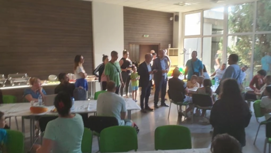 PRVE FOTOGRAFIJE IZ BOLNICE! Bugarski lekari cele noći u operacionim salama! Oglasio se ministar zdravlja (FOTO)