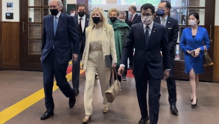 AMERIKANCI HITNO OTIŠLI NA TAJVAN Političari iz Vašingtona u ofanzivi, Peking povukao nepredviđen potez!