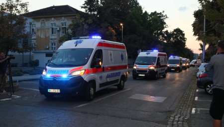 DECA POVREĐENA U BUGARSKOJ STIGLA U TIRŠOVU Mališani lečenje nastavljaju u Beogradu (FOTO)