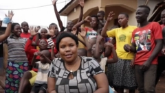 STARI SNIMAK ĐOR­ĐE ME­LO­NI IZAZVAO OŠTRU RASPRAVU Ko je „veći prijatelj” Africi – Rim ili Pariz?