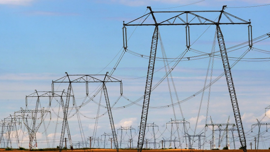 HRVATI U PANICI! Od oktobra drastično povećanje računa za struju