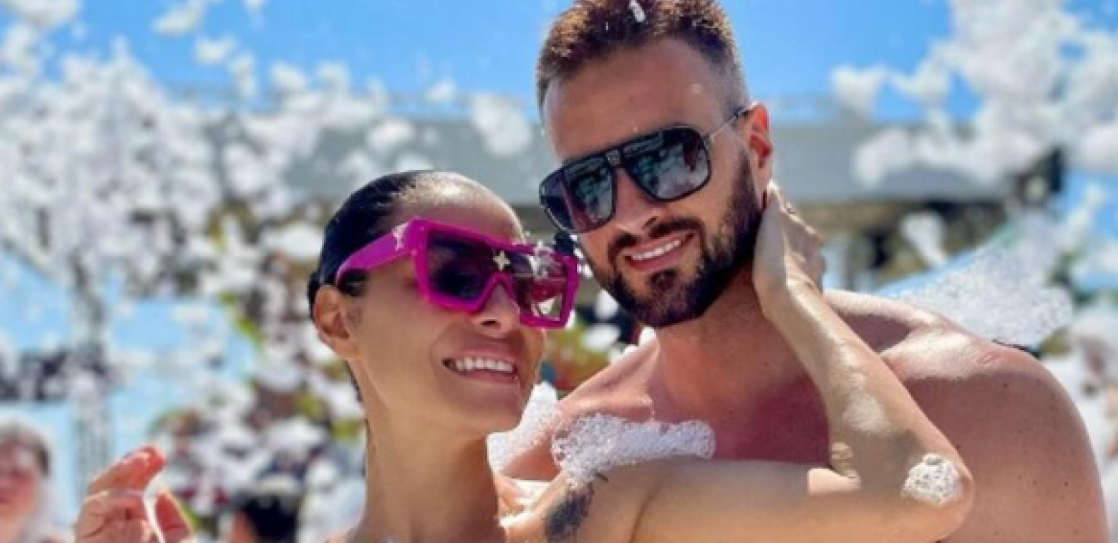 MIA I BOJAN U LUDOM PROVODU! Estradni par se posle venčanja tek zabavlja (FOTO)