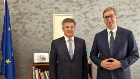 VUČIĆ NAKON SASTANKA SA LAJČAKOM Srbija ispunila svoje obaveze, insistiramo na punom sprovođenju sporazuma iz Brisela (FOTO)
