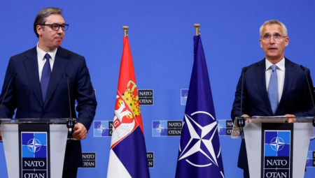 OBRAĆANJE VUČIĆA I STOLTENBERGA U BRISELU "Imamo 4.000 vojnika na Kosovu koji su spremni da deluju!" (VIDEO)