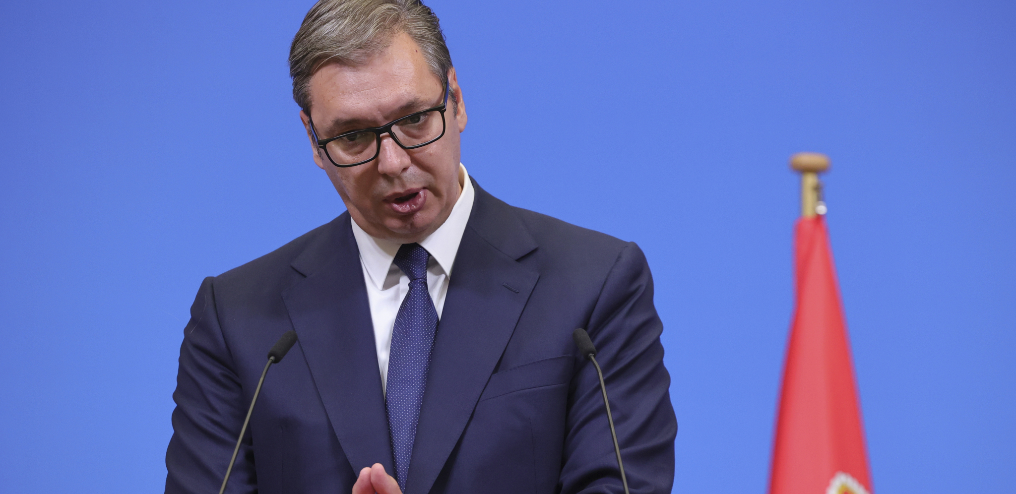 PREDSEDNIK SE BORI ZA SRBIJU Vučić nastavio razgovore sa Lajčakom i Eskobarom