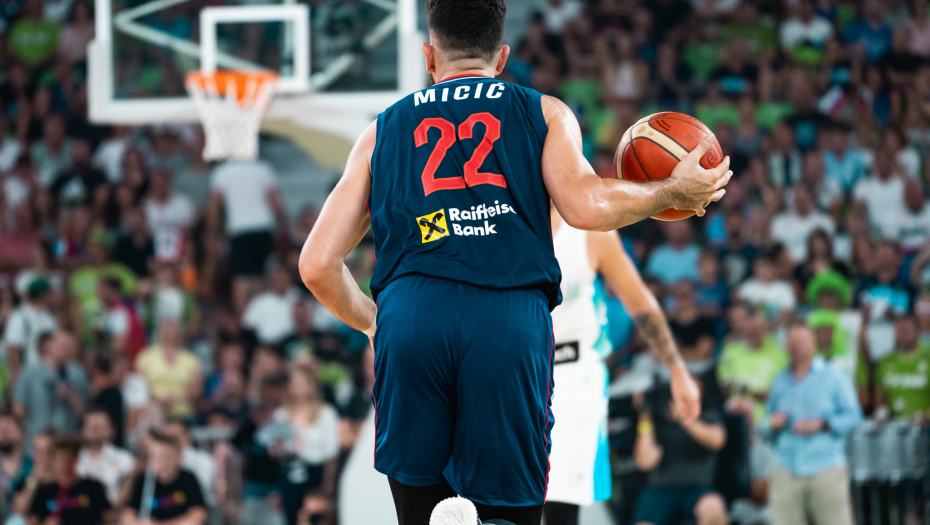 MICIĆ SE POKLONIO DONČIĆU Vasa (ne)zadovoljan posle fantastične utakmice u Ljubljani