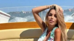 POLUGOLA POZIRA U LIFTU Provokativne fotografije pobednice Zadruge, starleti popustile kočnice (FOTO)