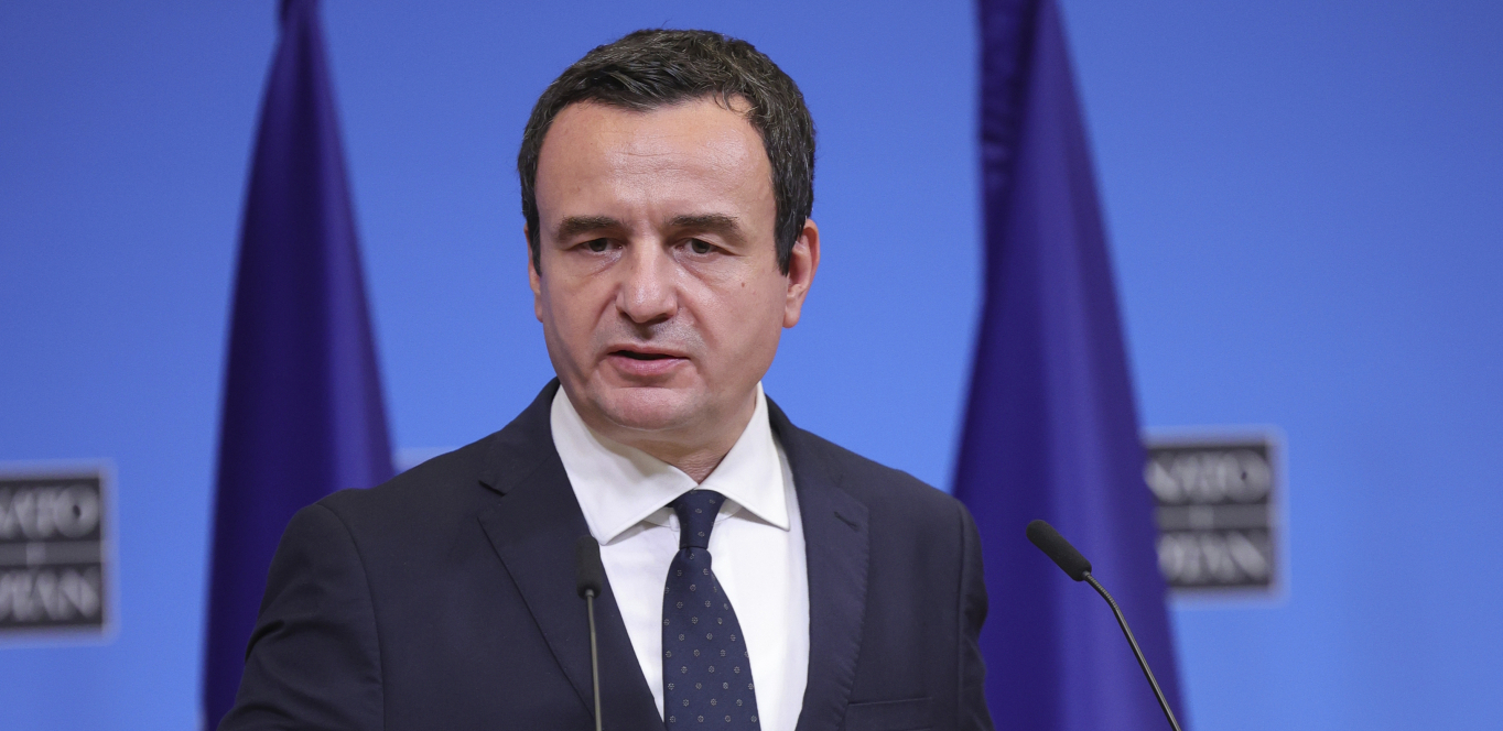 KURTI PLAĆA VOKEROVU KNJIGU LAŽI Priština daje 70.000 evra za memoare bivšeg ambasadora OEBS o slučaju "Račak"