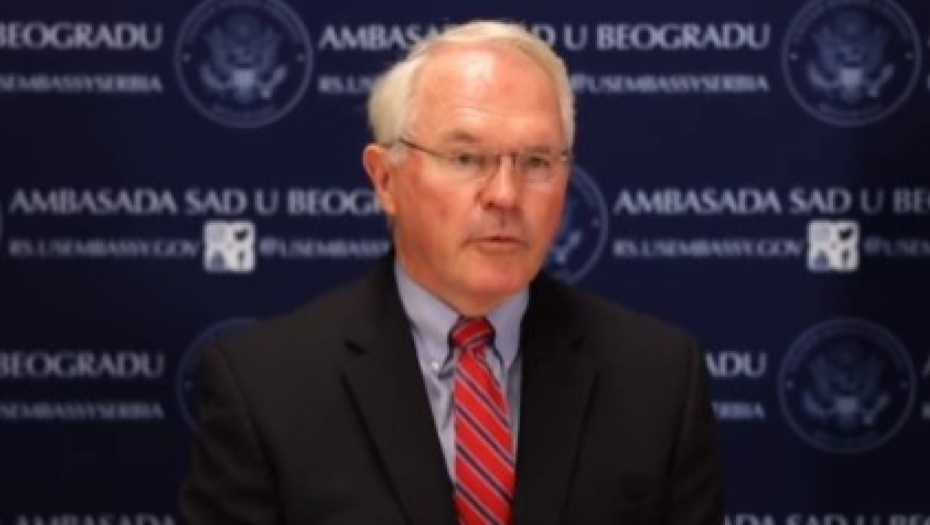 AMERIČKI AMBASADOR HIL: Pitanje Srba na severu Kosova i Metohije mora da se reši preko ZSO