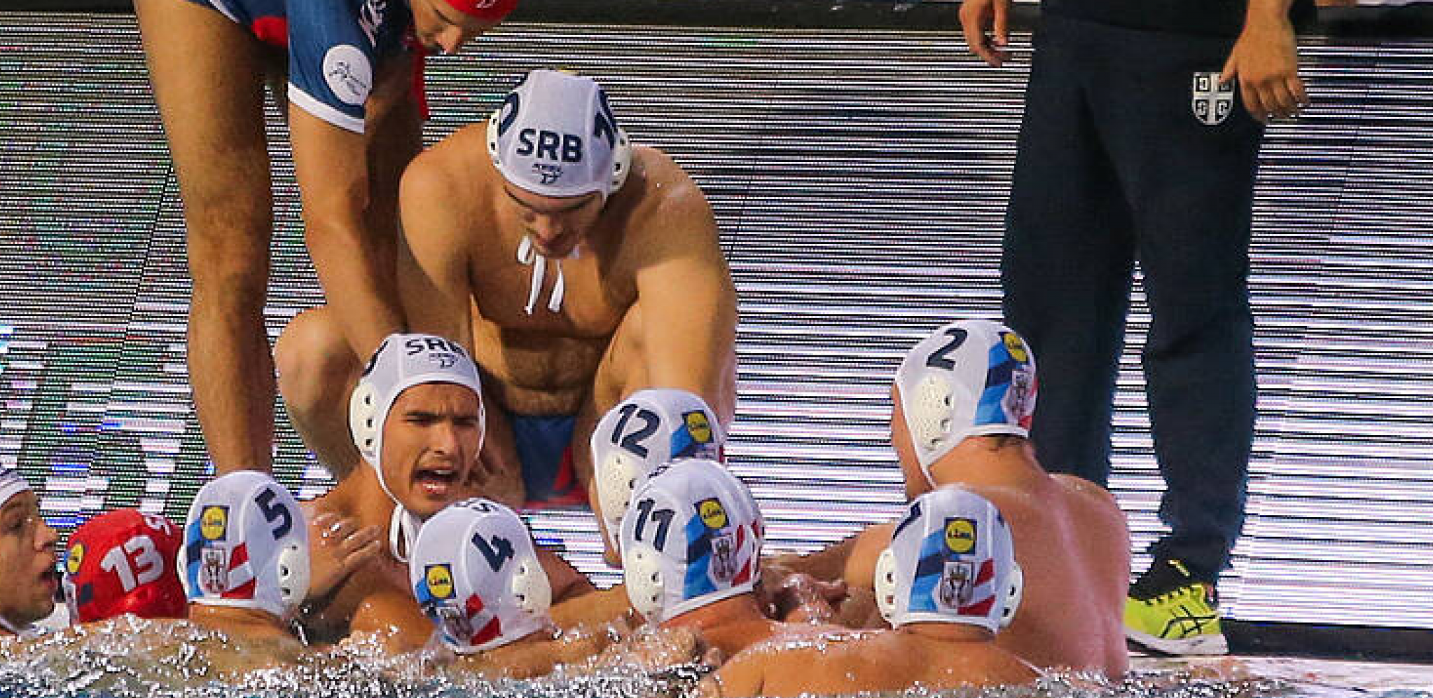 DELFINI RAZBILI GRKE Mladi vaterpolisti Srbije u finalu Svetskog prvenstva