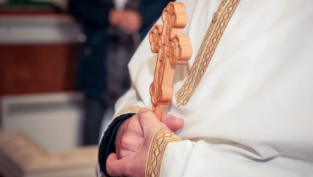 VERUJETE LI DA JE 13 NESREĆNA CIFRA? Protojerej Vladimir upozorava da je sujeverje najveća samoobmana, a ovo je rekao za srećne brojeve