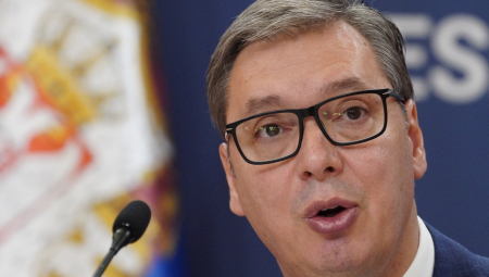 USTAŠE KIDIŠU NA VUČIĆA Besni jer je digao Srbiju iz blata