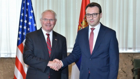 PETKOVIĆ SA HILOM: Srbija će nastaviti da traga za kompromisnim rešenjem