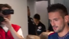 VELIKI DUŠAN TADIĆ Kapiten "orlova" se pozdravio sa klincem, njegova reakcija ne može da se opiše rečima (VIDEO)