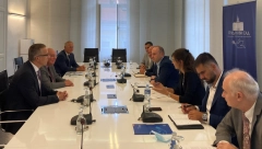 SASTANAK U NOVOM SADU: Zamenik gradonačelnika Milan Đurić dočekao predstavnike Instituta za regione Evrope