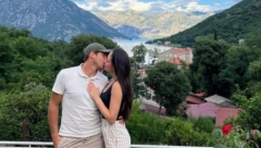 LAJOVIĆ STAJE NA LUDI KAMEN Srpski teniser zaprosio dugogodišnju devojku u Crnoj Gori (FOTO)
