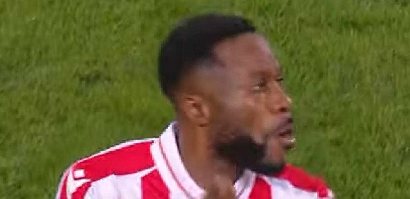 SPORNA SITUACIJA NA "MARAKANI" Kanga se iznervirao zbog izmene, nije ni ruku pružio Stankoviću (VIDEO)