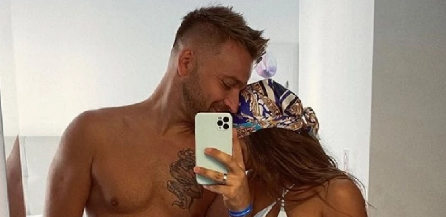 ZAVEO MALOLETNU UČENICU, PA OTIŠAO NA VRATA NJENOM OCU Ovo je ljubavna priča brata Teodore Džehverović: ŠTO SAM SE VIŠE ODUPIRAO, POVEZANOST JE BILA JAČA