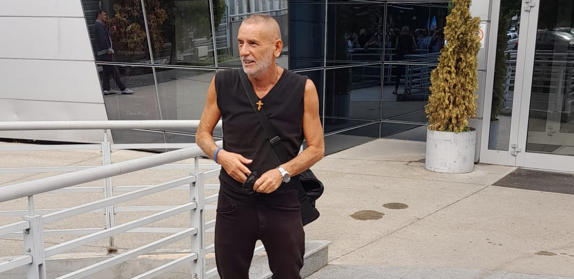 BLUD I RAZVRAT OČEKUJTE OD MENE Lepi Mića pred ulazak u Zadrugu 6 razotkrio ove rijaliti učesnike, a evo šta je o njemu tek rekao