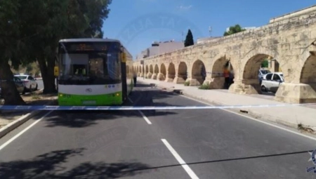 AUTOBUS USMRTIO SRPKINJU NA MALTI Devojka podlegla povredama u bolnici