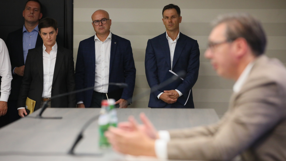 VUČIĆ O ANI I MILOŠU Brnabić se borila hrabro, a Miloša duže poznajem