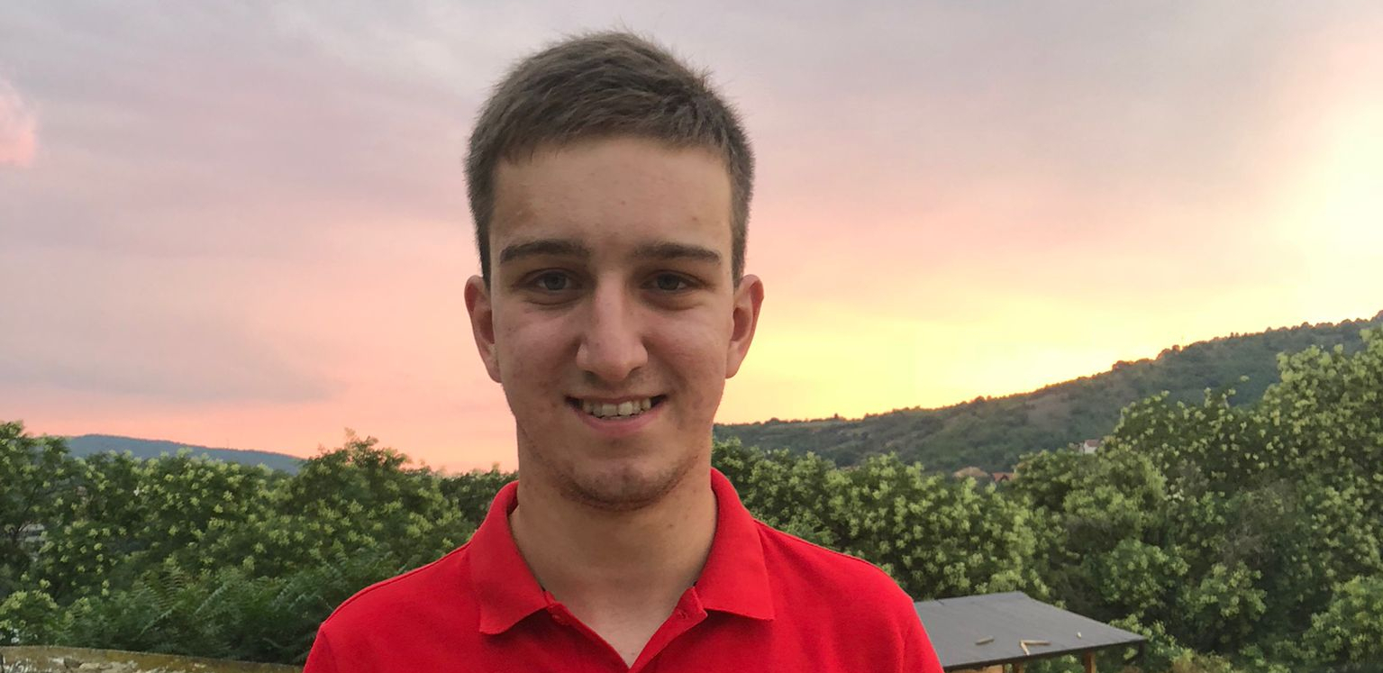 KAD MISLIŠ DA NE MOŽEŠ DALJE, SETI SE ĐORĐA MITROVIĆA Reči ovog hrabrog momka iz Prokuplja svi moraju čuti (FOTO/VIDEO)