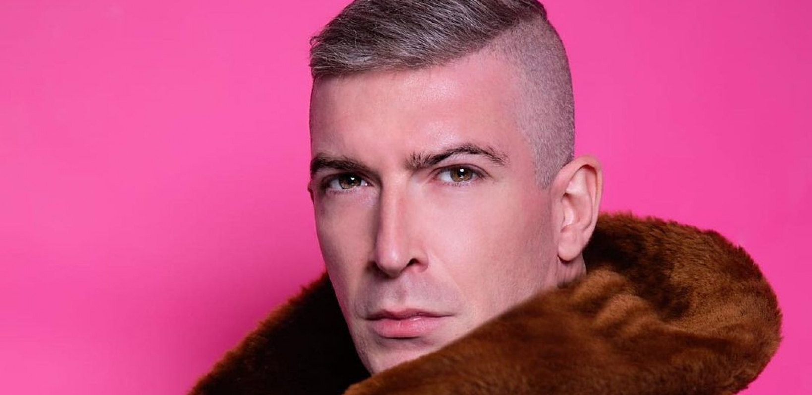 KOLUMNA MILIJA ČOLIĆA Smejem se, a plakao bih