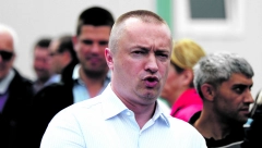 OD ČETNIKA DO "DEMOKRATE" Raskrinkan! Rani radovi Bojana Pajtića koje krije kao zmija noge