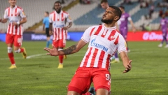 UŽELEO SE GOLOVA I "DELIJA" Ohi pogodio na povratku, pa najavio "reprizu" u derbiju