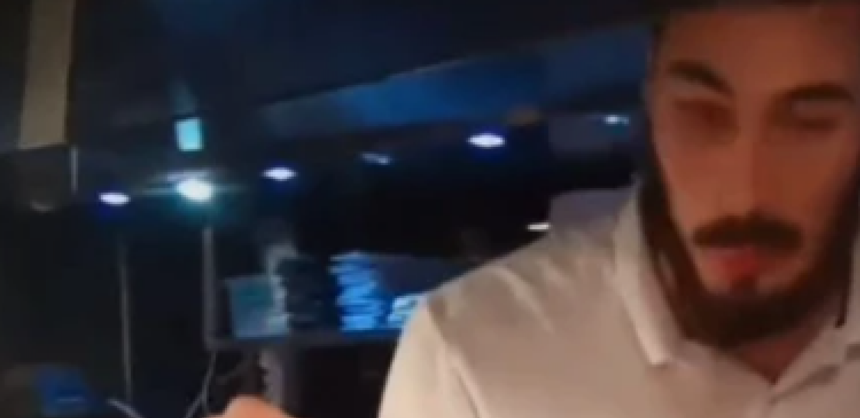 SPAKUJTE JEDNU ZA PONETI Kalinić presudio Turcima, pa pokazao roštiljsko umeće u centru Istanbula (VIDEO)