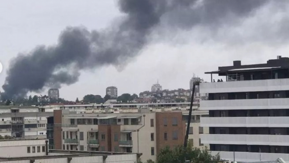 POŽAR U ZEMUNU Dim kulja nad Novim gradom (FOTO/VIDEO)