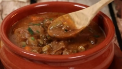 BAMIJA (RECEPT) Spremite bosansko tradicionalno jelo i uživajte u okrepljujućem obroku