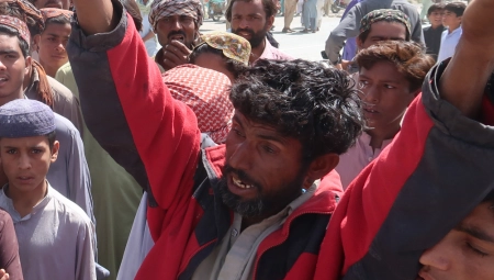 OSMORO DECE NASTADALO U URUŠAVANJU KUĆE Užasna nesreća na severu Pakistana