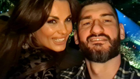 SKANDAL U SPLITU Ulični svirači pozvali na progon Srba, podržala ih supruga hrvatskog reprezentativca