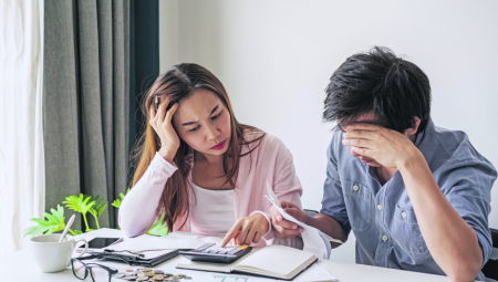 RAZMIŠLJATE DA UZMETE KREDIT? Ovo su 4 ključne stvari o kojima morate da razmislite