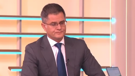 JOVANOV POKOPAO JEREMIĆA Tamo i bebe kad progovore ne kažu ni mama, ni tata, nego "Hvala Vuče"!