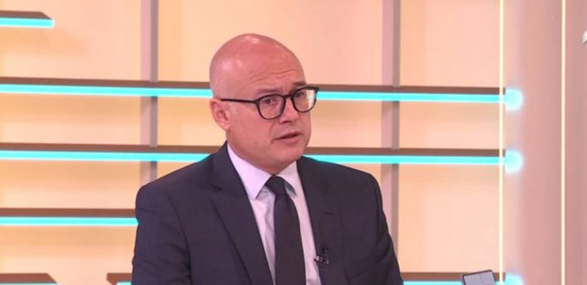 INSTITUCIJE BEZ LIDERA SU PRAZNE LJUŠTURE Vučević: Imamo povlašćenu cenu gasa, sledeći korak je nafta