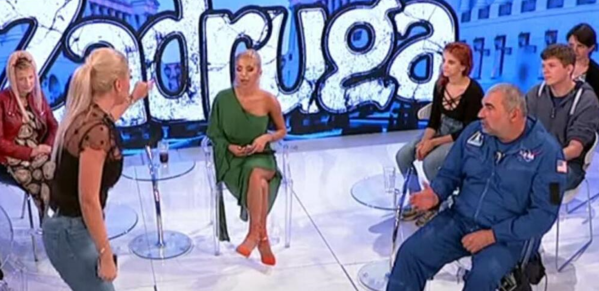 SANDRA REŠIĆ NAPUSTILA EMISIJU Njenoj majci se slošilo, ona skočila sa stolice i izašla, a ovo je razbesnelo