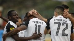 CRNO-BELI PROTUTNJALI KROZ LAZAREVAC Partizan petardom protiv Kolubare najavio početak evropske jeseni (VIDEO)