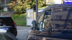 POLJSKI MMA BORCI IZBODENI U CENTRU GRADA Tragovi krvi na mestu napada, policija i dalje traga za napadačima