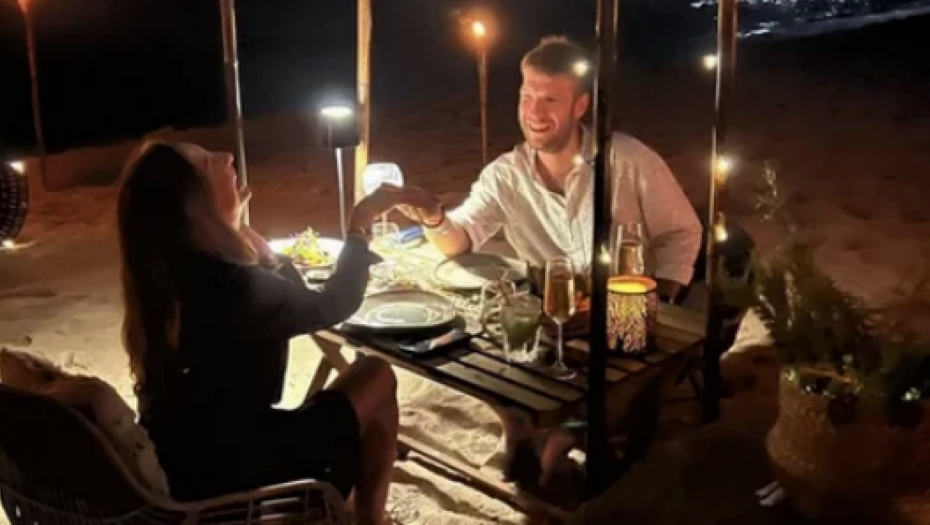 VERILA SE NAŠA VODITELJKA Pilot Gordani Uzelac priredio nezaboravno veče na Kipru, a evo gde su se upoznali