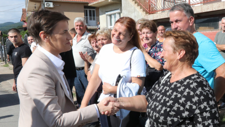 PREMIJERKA BRNABIĆ OBIŠLA KOSOVO I METOHIJU Danas posle podne završena je jednodnevna poseta