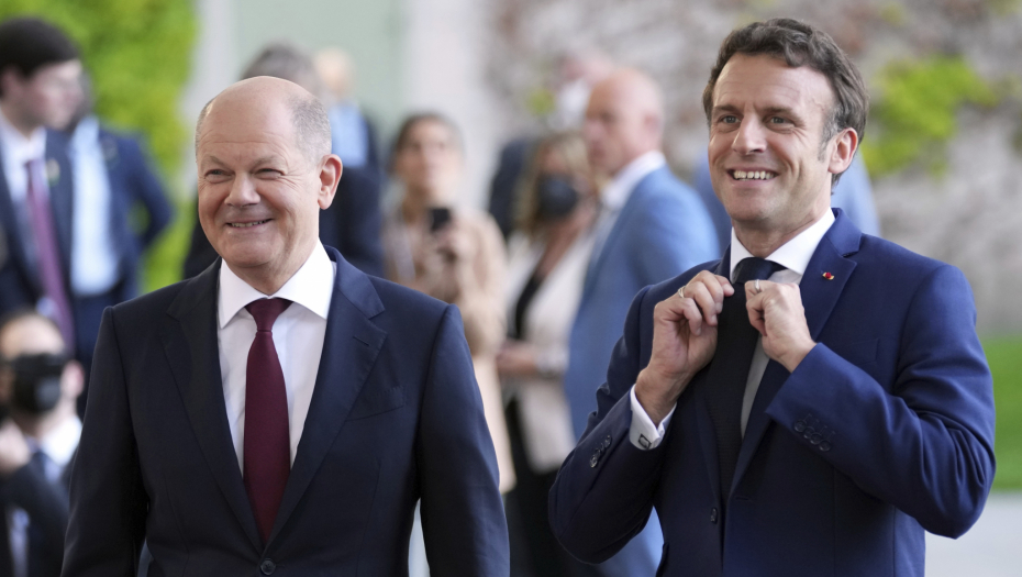 PRLJAVI PLES NEMAČKE Berlin i Pariz srljaju u scenario koji nije viđen preko 70 godina!